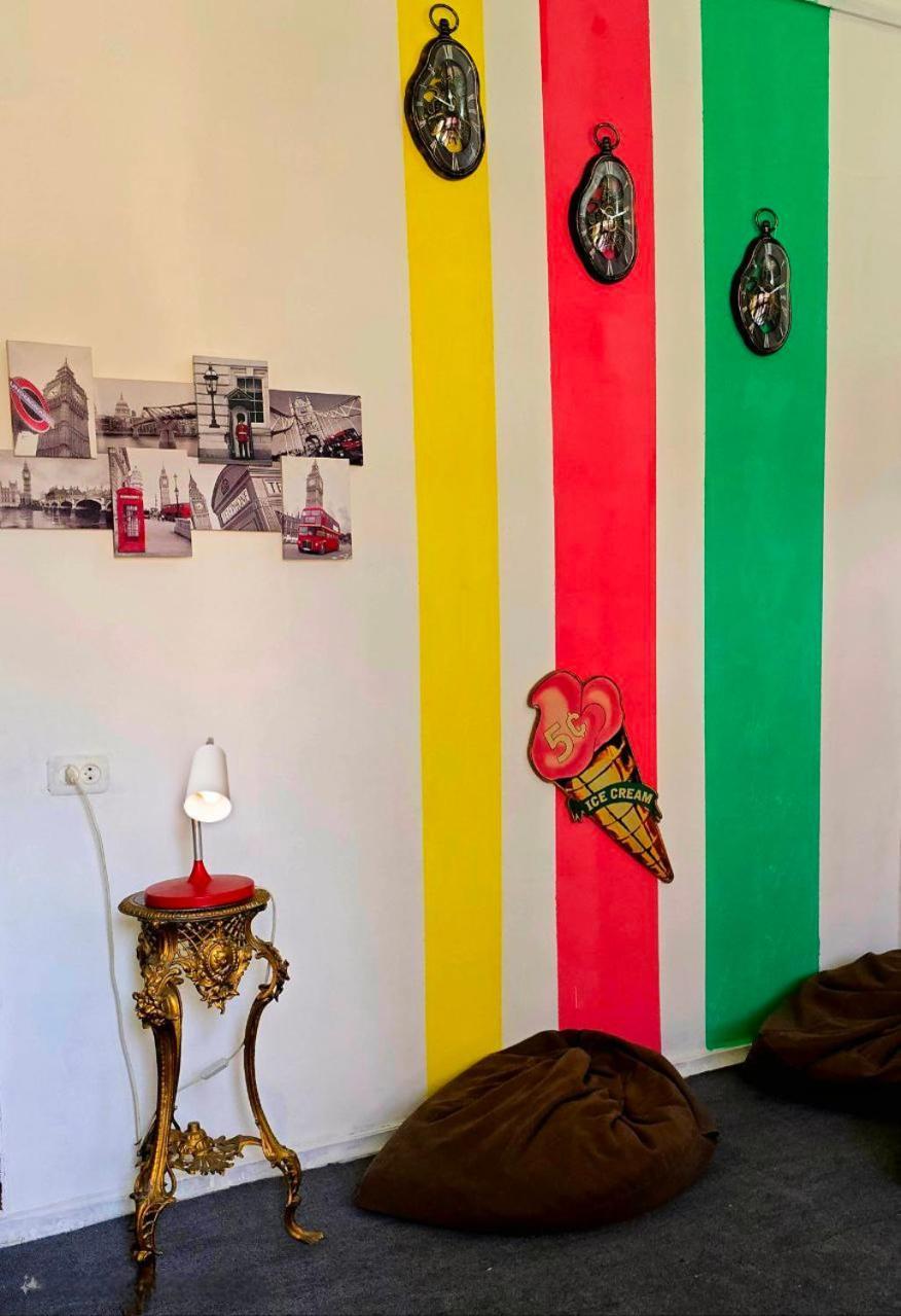 Colors Hostel Tbilisi Exterior photo